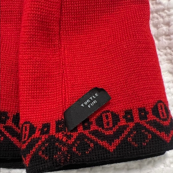 Men's Red and Black Tassel Beanie - Picture 3 of 3
